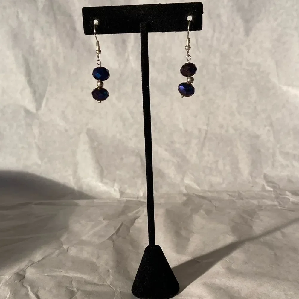 🍭6/$30 Bundle Dangle earrings with purple crystal